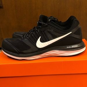 Used Nike Dual Fusion X